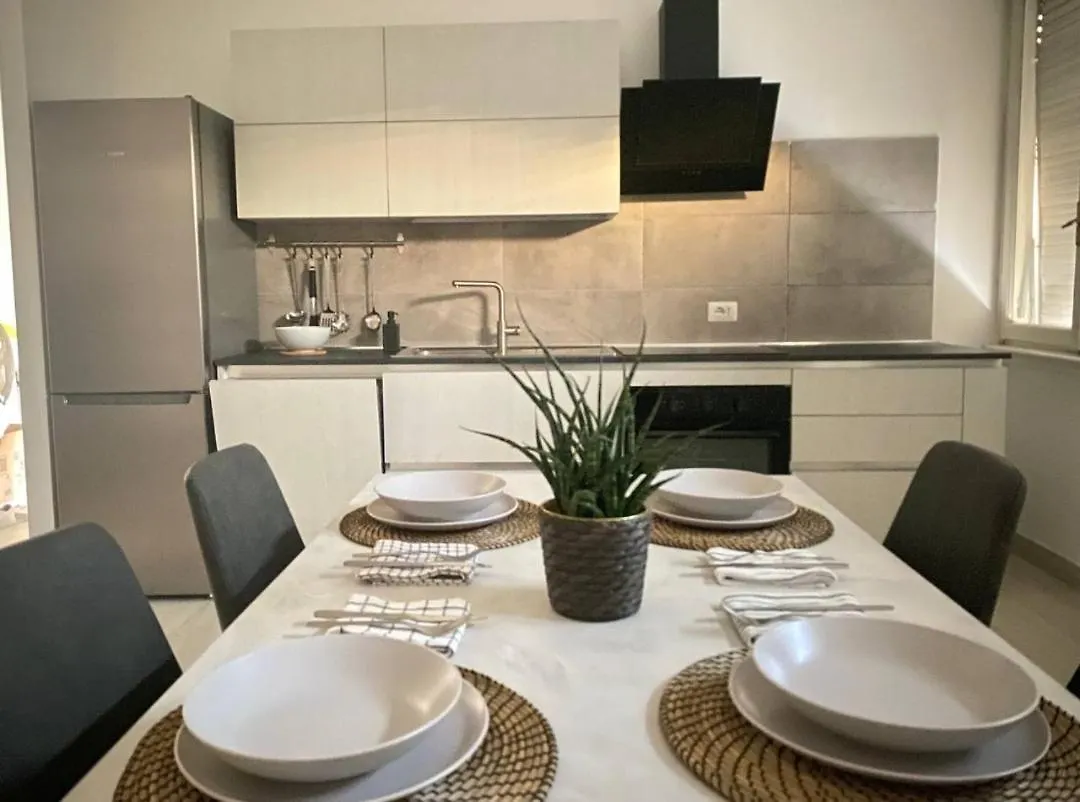 Apartamento Shining House In Milán 0*,  Italia