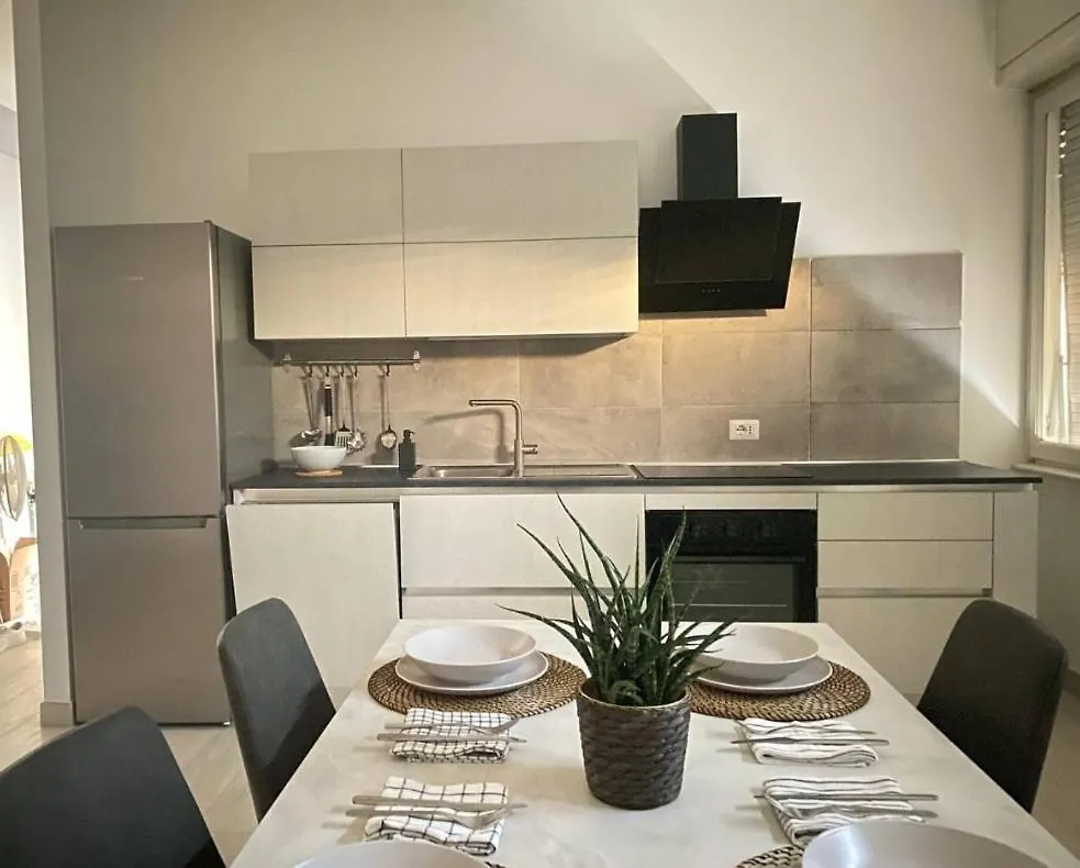 Apartamento Shining House In Milán