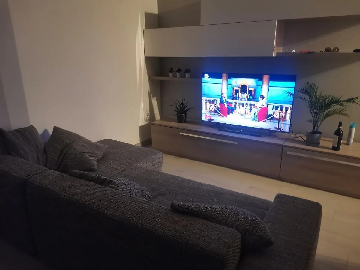 Apartamento Shining House In Milán